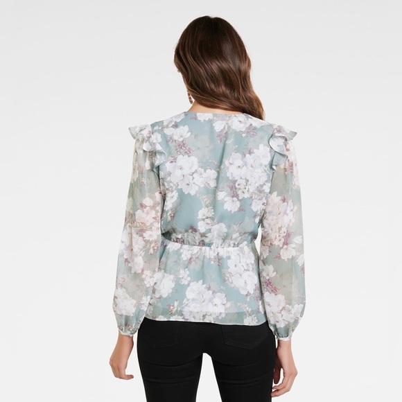 BNWT ever new floral romantic blouse - Picture 2 of 5